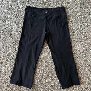 Lululemon Women's Black and Blue Leggings